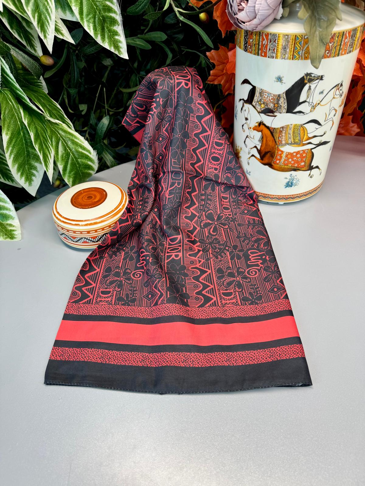 Dior Monogram Pamuk Soft Şal 86021 - Kırmızı Siyah