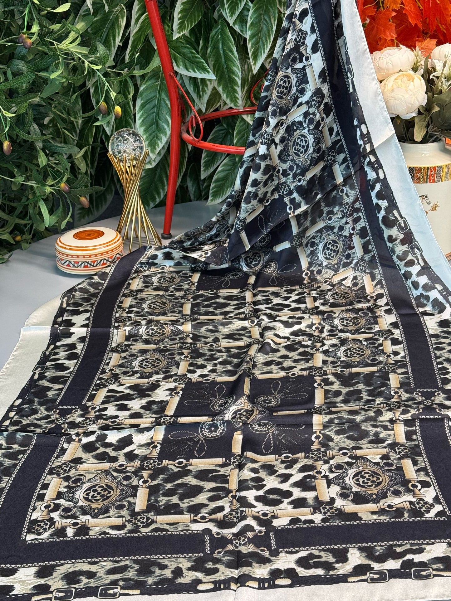 Hermes Leopar Çift Taradlı Vual İpek Şal 11143 - Ekru Haki