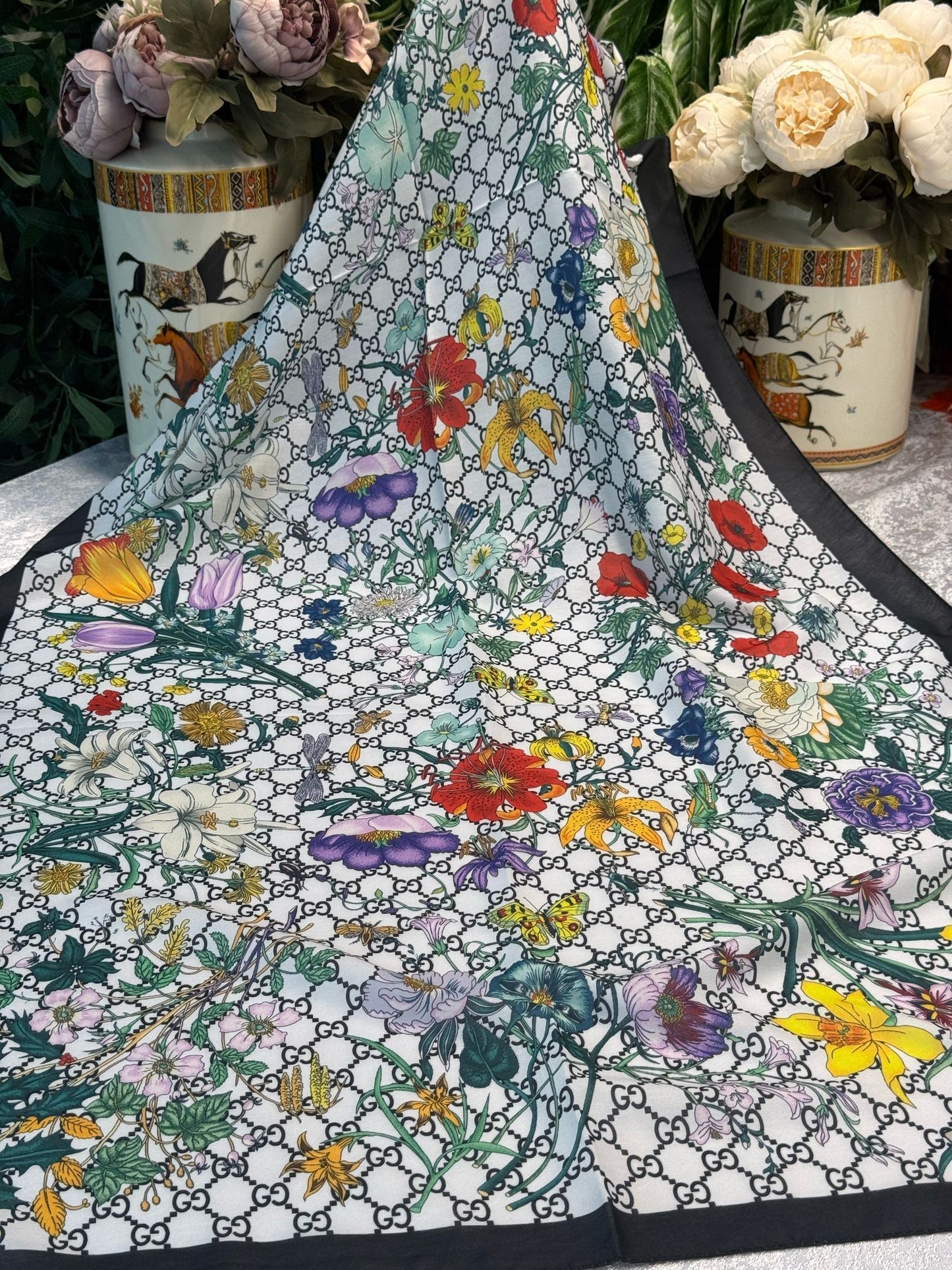 Gucci Çiçek Desen Pamuk Soft Şal 65355 - Siyah/Beyaz
