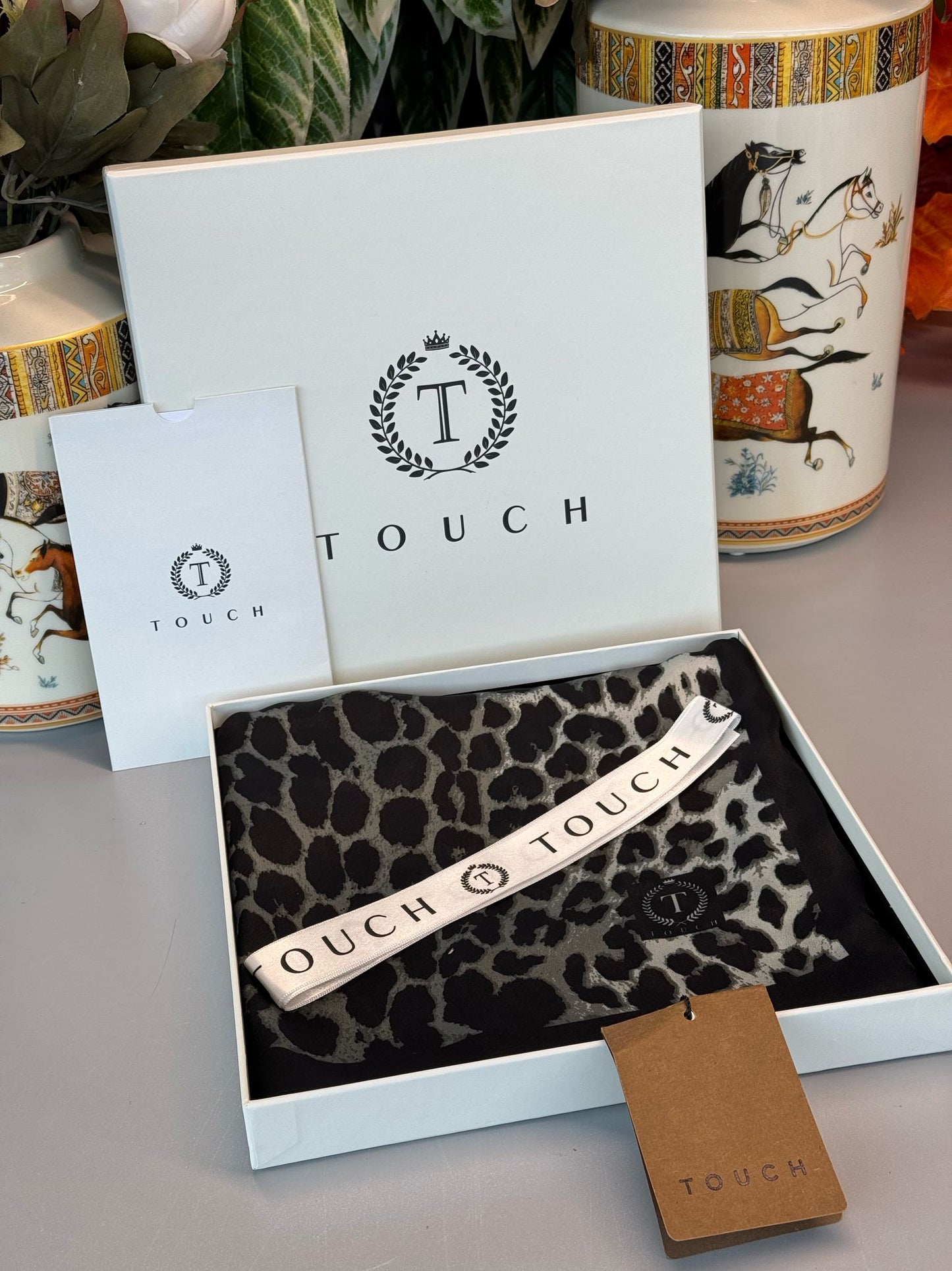 Touch İthal Leopar Vual İpek Şal - 889980 - Gri-Siyah