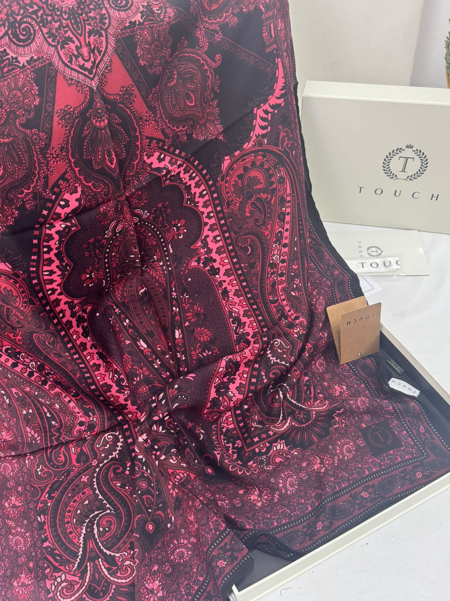 Touch İthal Etnik Desen Yün İpek Şal- 35110 - Bordo Siyah