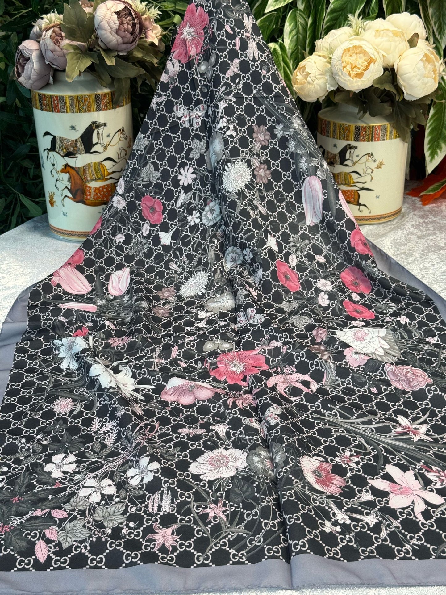 Gucci Çiçek Desen Pamuk Soft Şal 65355 - Siyah/Füme
