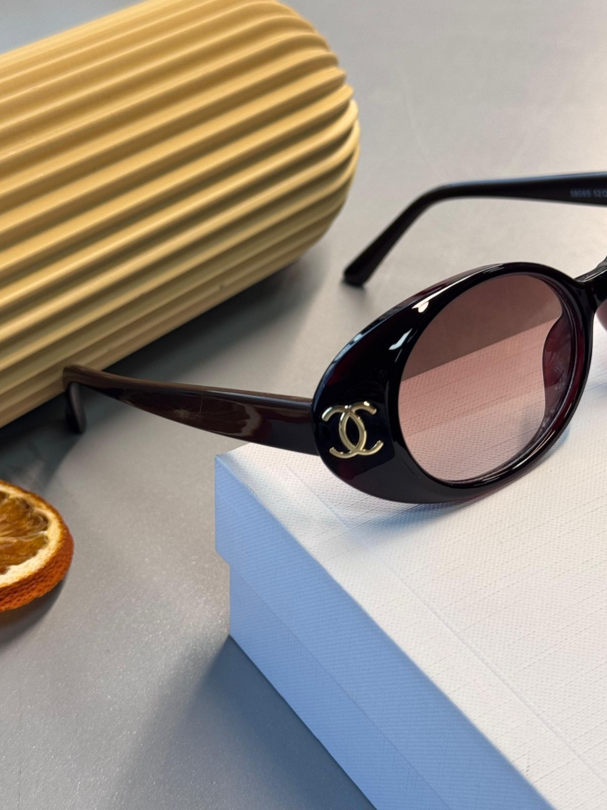 Chanel 5808 Oval Logo Güneş Gözlüğü-Siyah – Pembe degrade