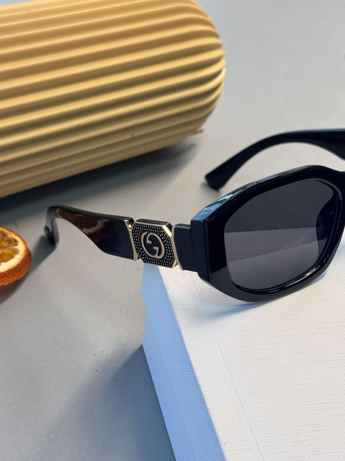 Gucci 5806 Hexagonal Güneş Gözlüğü- Siyah