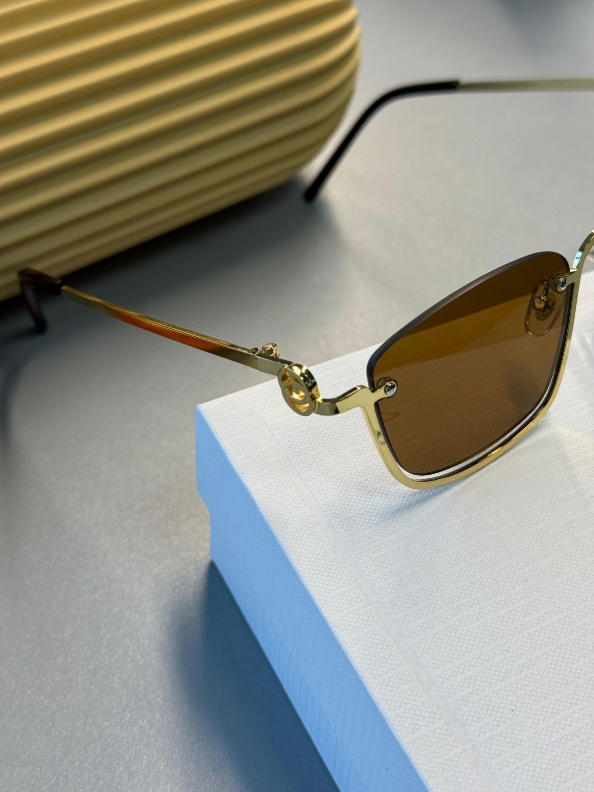 Gucci Metal Çerçeve Kare Gold Kadın Güneş Gözlüğü - Kahverengi