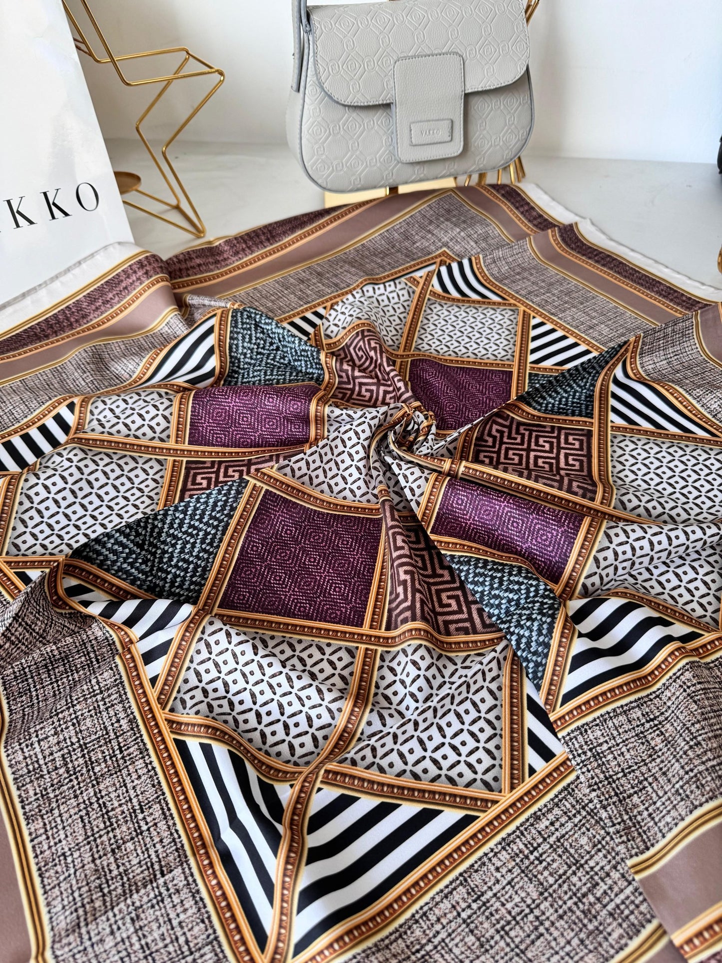 Colors Plus 44879 Desen Twill Eşarp - Mürdüm