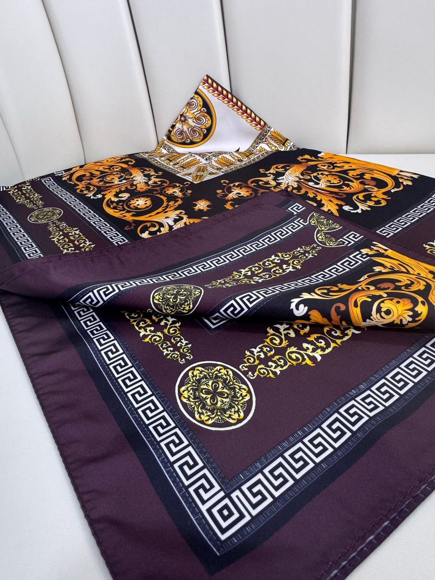 VERSACE VUAL İPEK ŞAL - 344456- Erik Moru