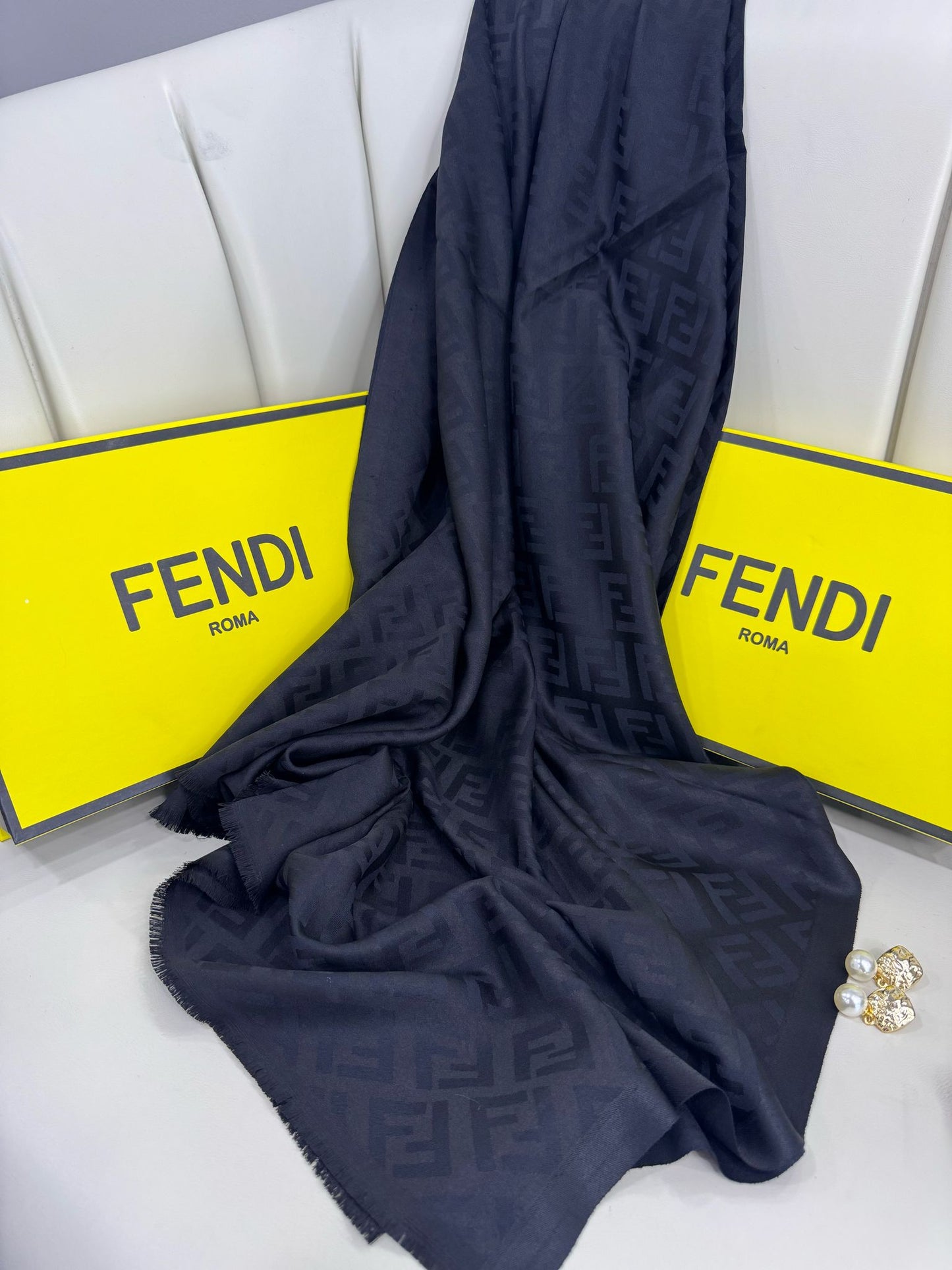 Fendi Tam Set Kutulu İthal Kaşmir İpek Şal - Siyah