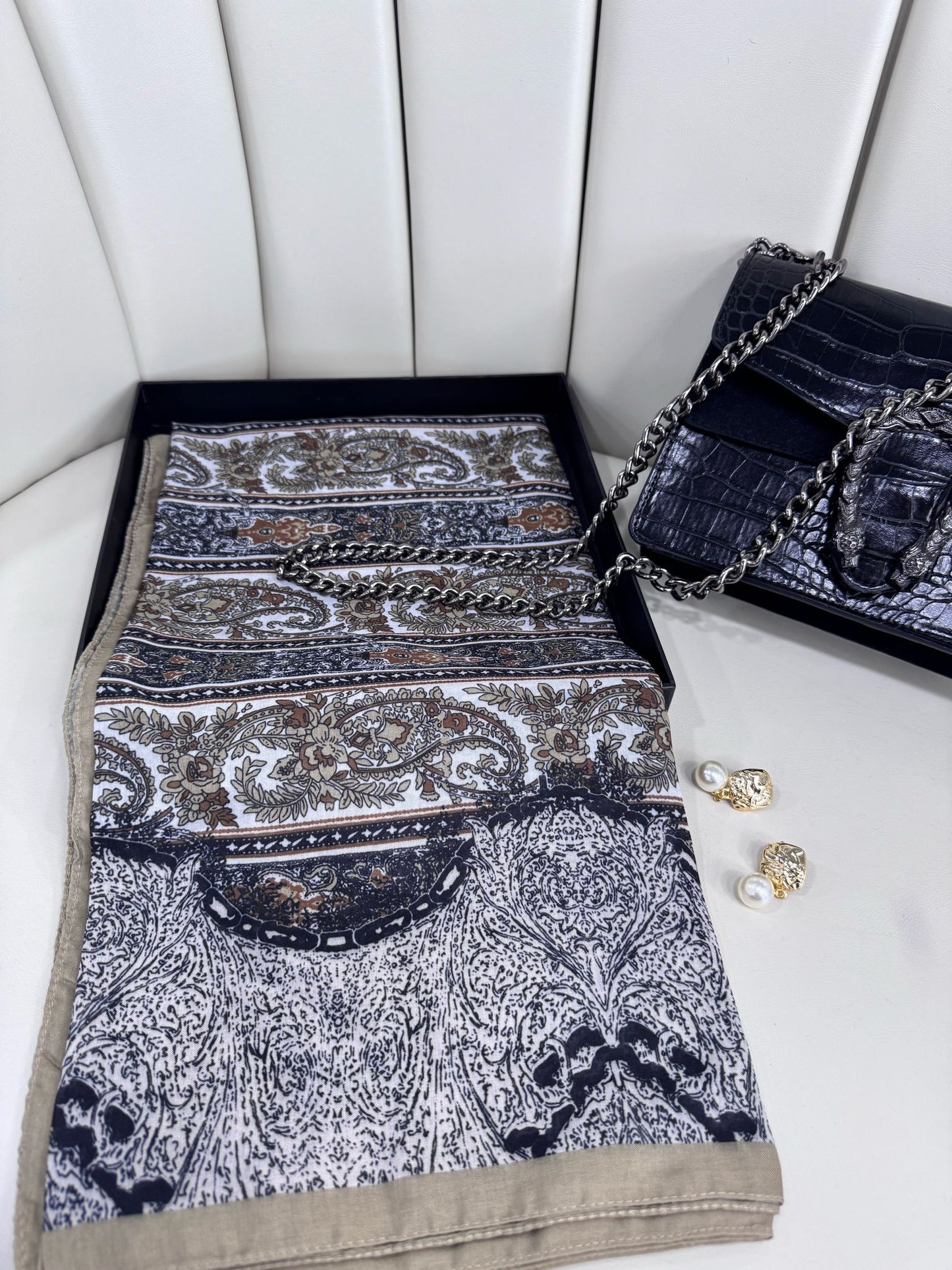 Retro Desen Pamuk İpeksi Eşarp -125698- Latte