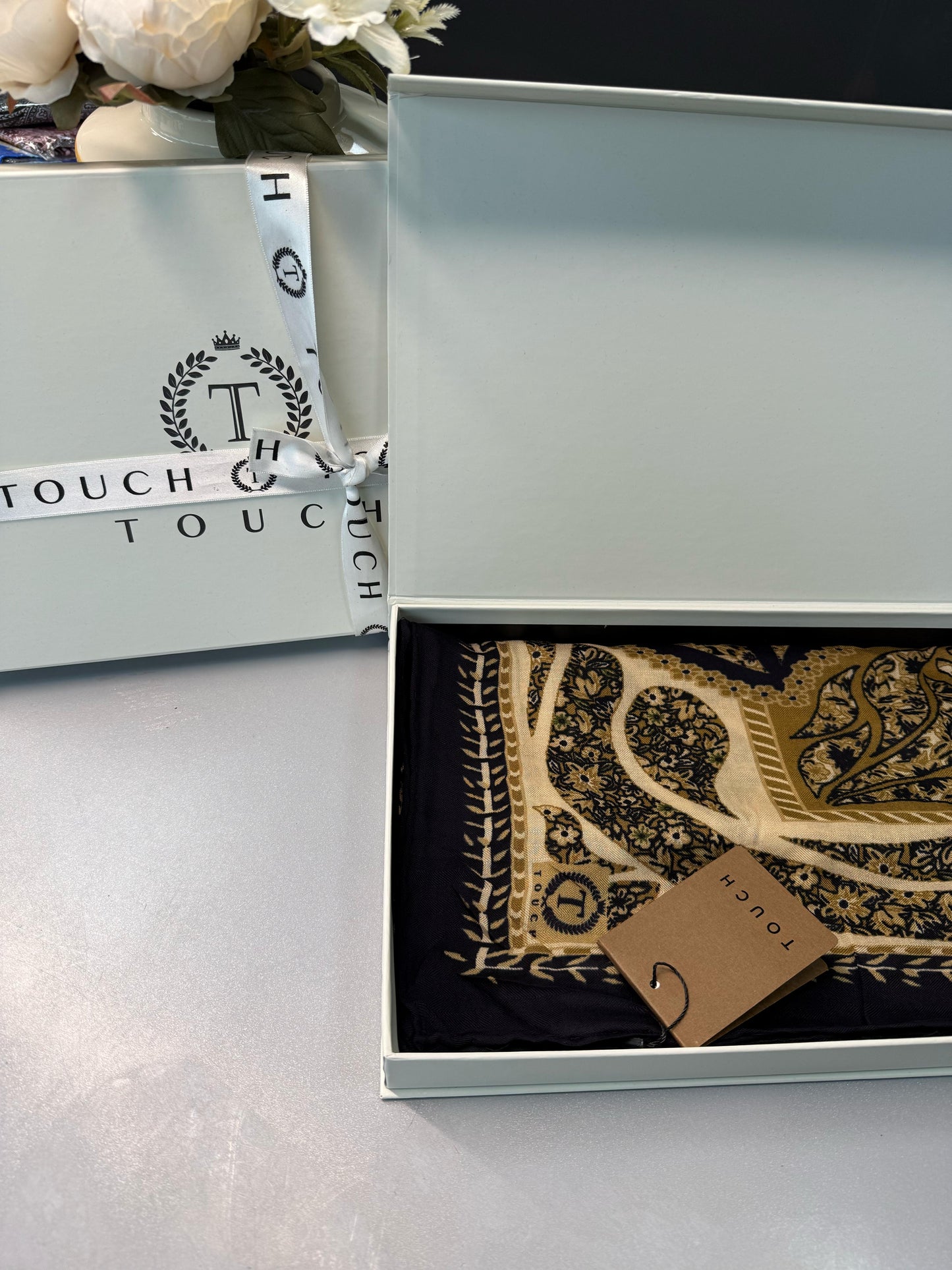 Touch İthal Etnik Desen Yün İpek Şal-34600-Gold-Laci