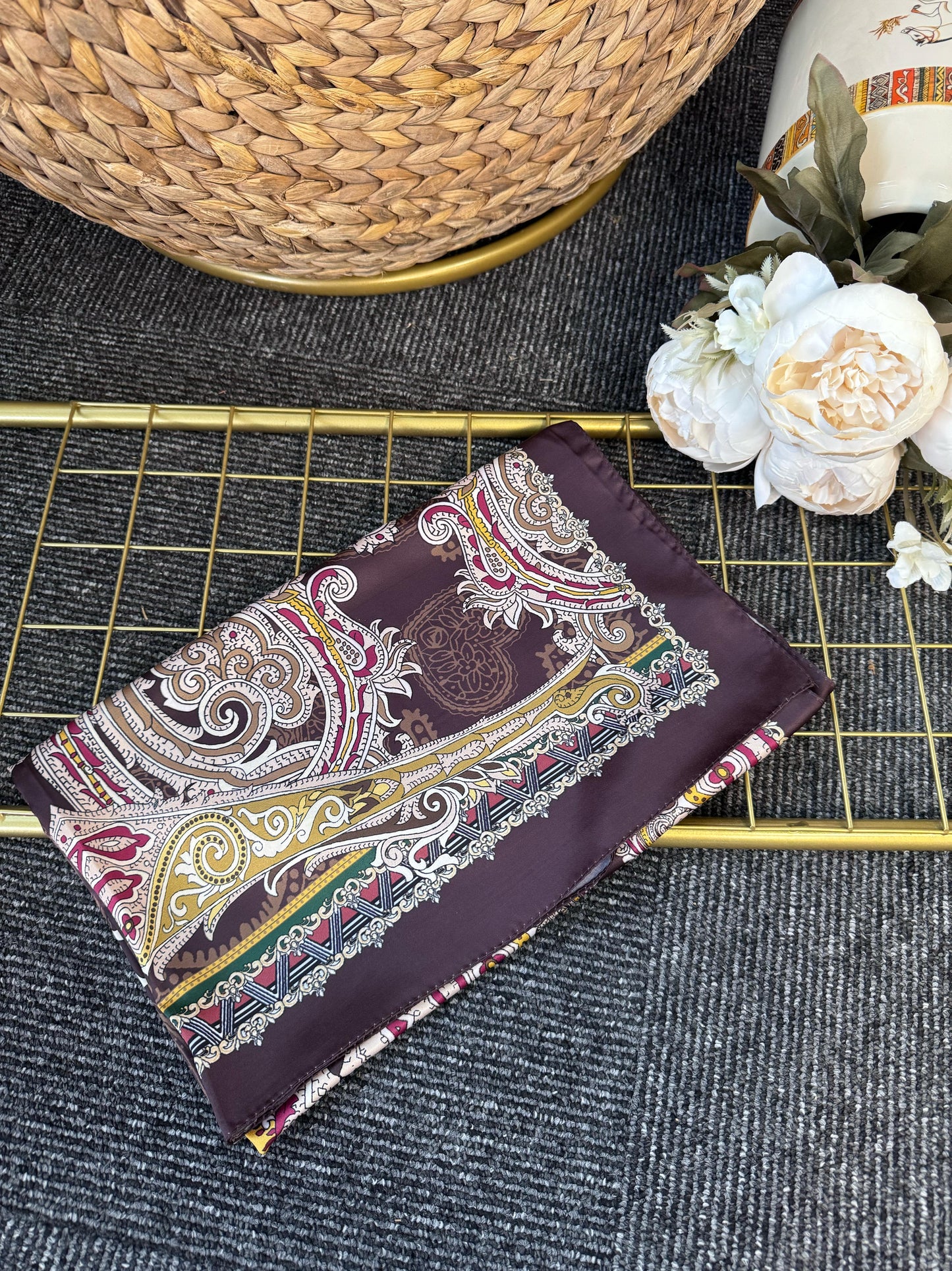 Zamansız Motif Vual İpek Şal-487934-Acıkahve