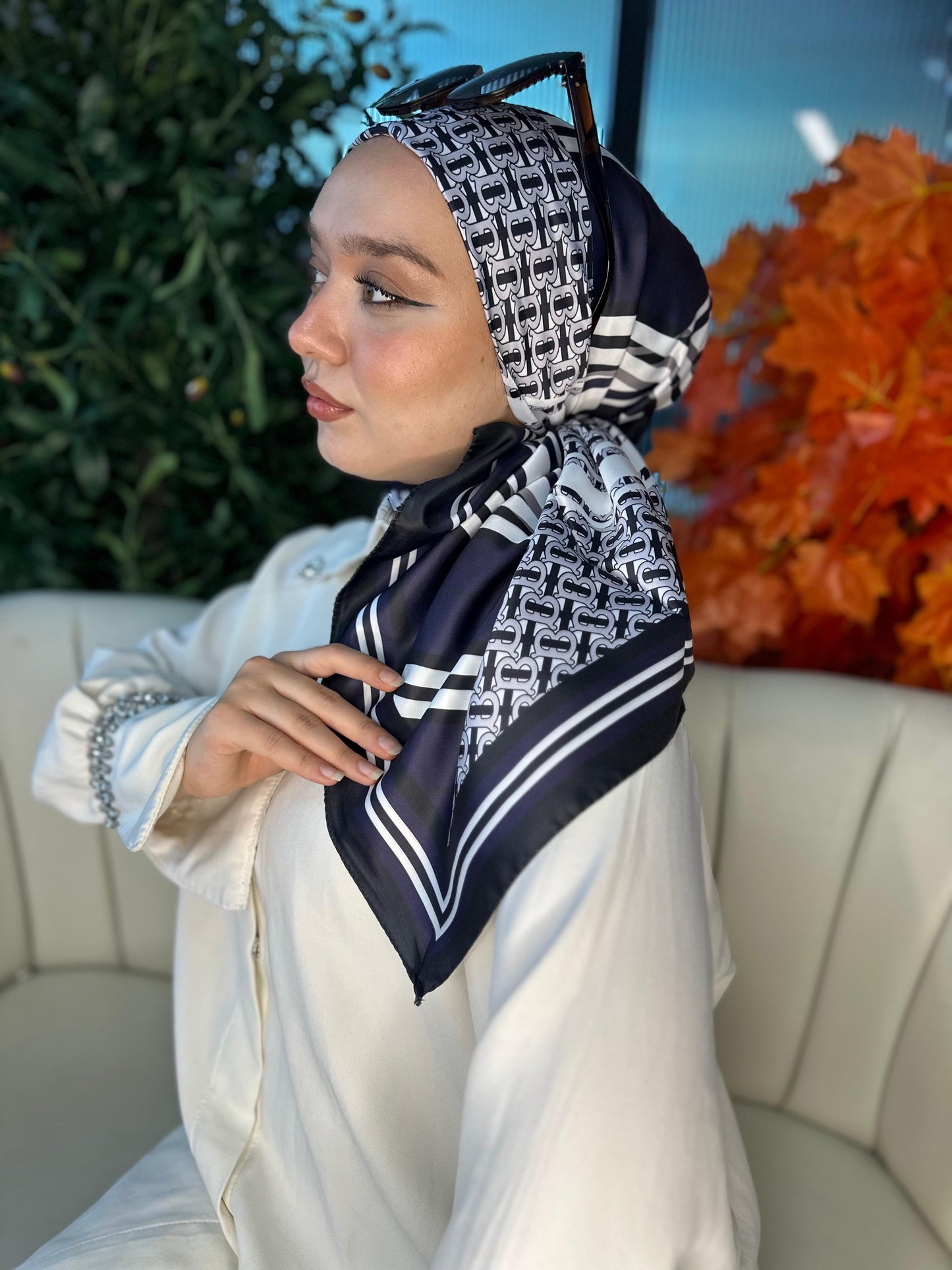 Burberry Vual İpek Eşarp-6203162-Vizon