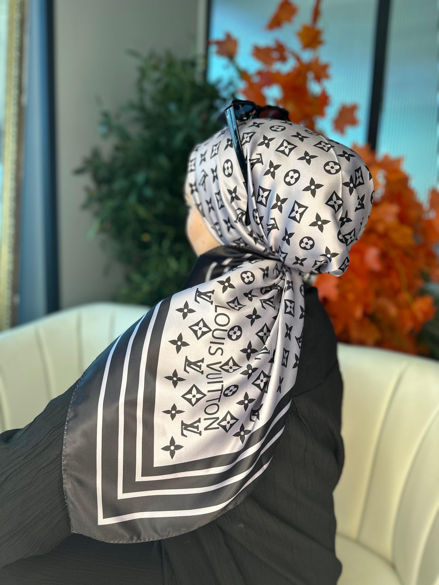 Lv Desen Vual İpek Eşarp-6204527-Füme