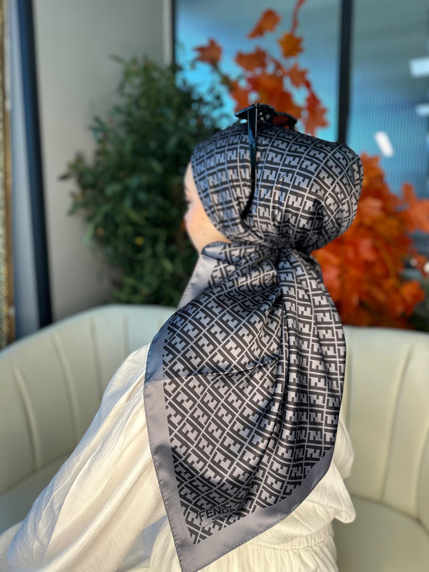 Fendi Desen Vual İpek Eşarp-6204527-Antrasit