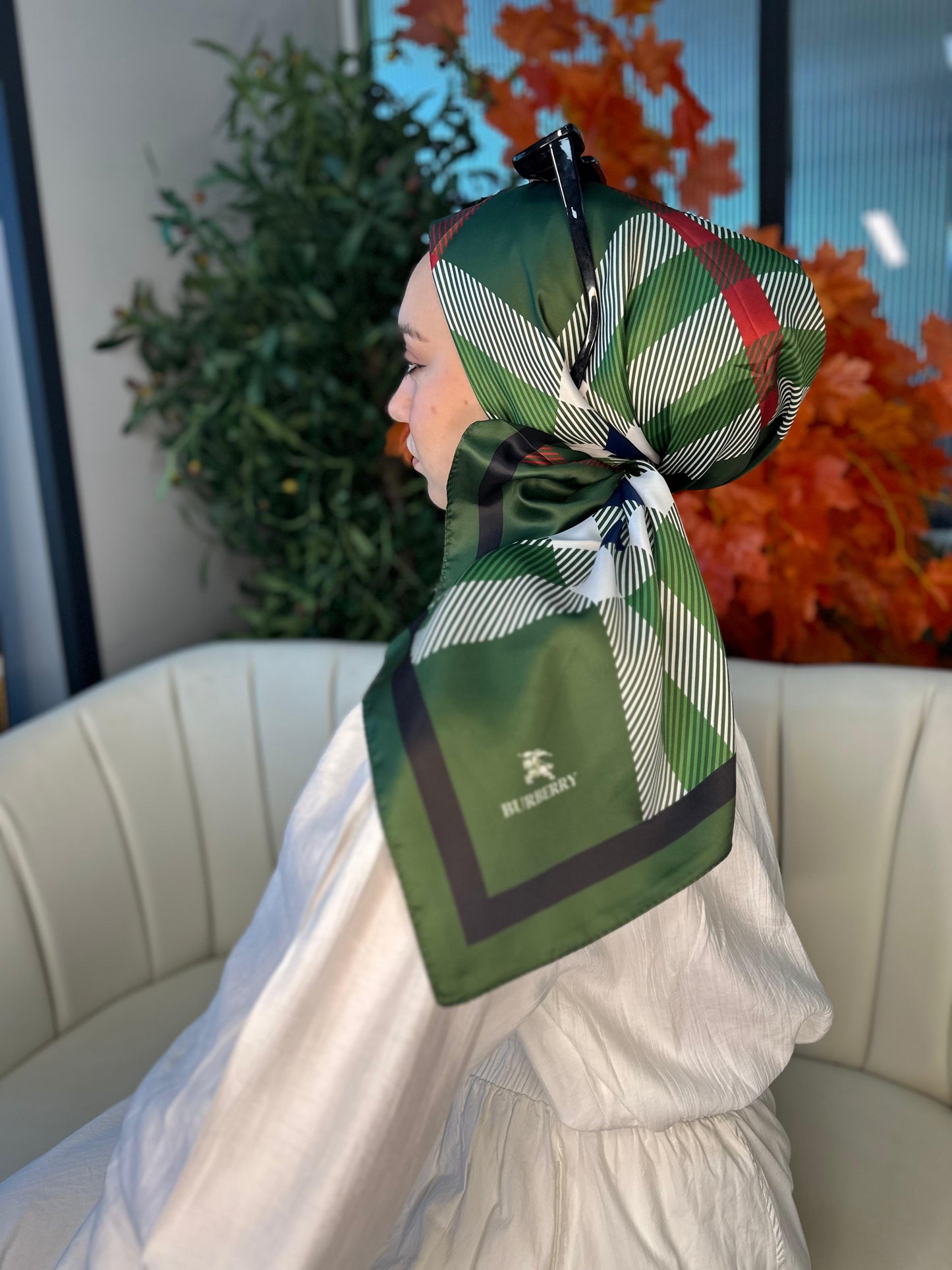 Burberry Kare Desen Vual İpek Eşarp-8682626-Mocha