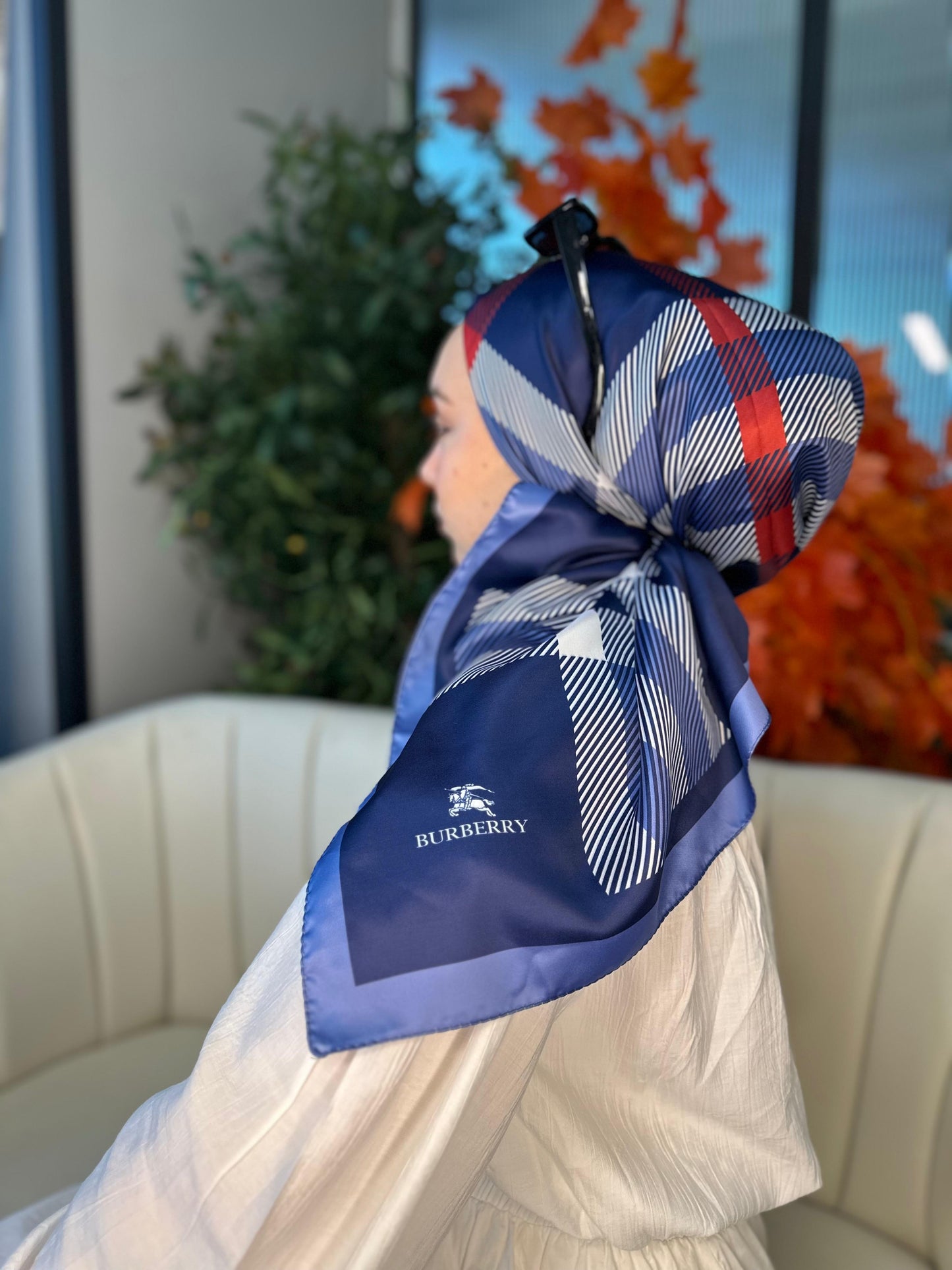 Burberry Kare Desen Vual İpek Eşarp-8682626-İndigo