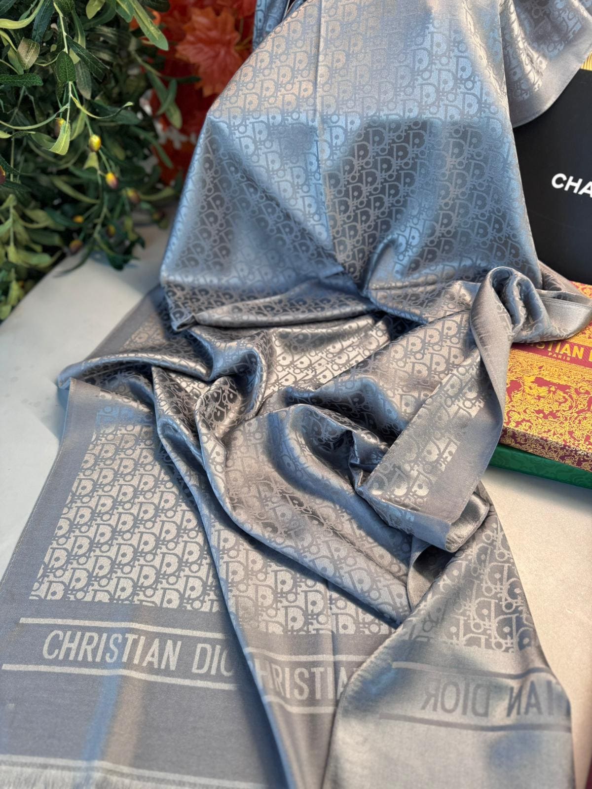 Dior Tam Set Kutulu İthal Kaşmir İpek Şal - Gümüş