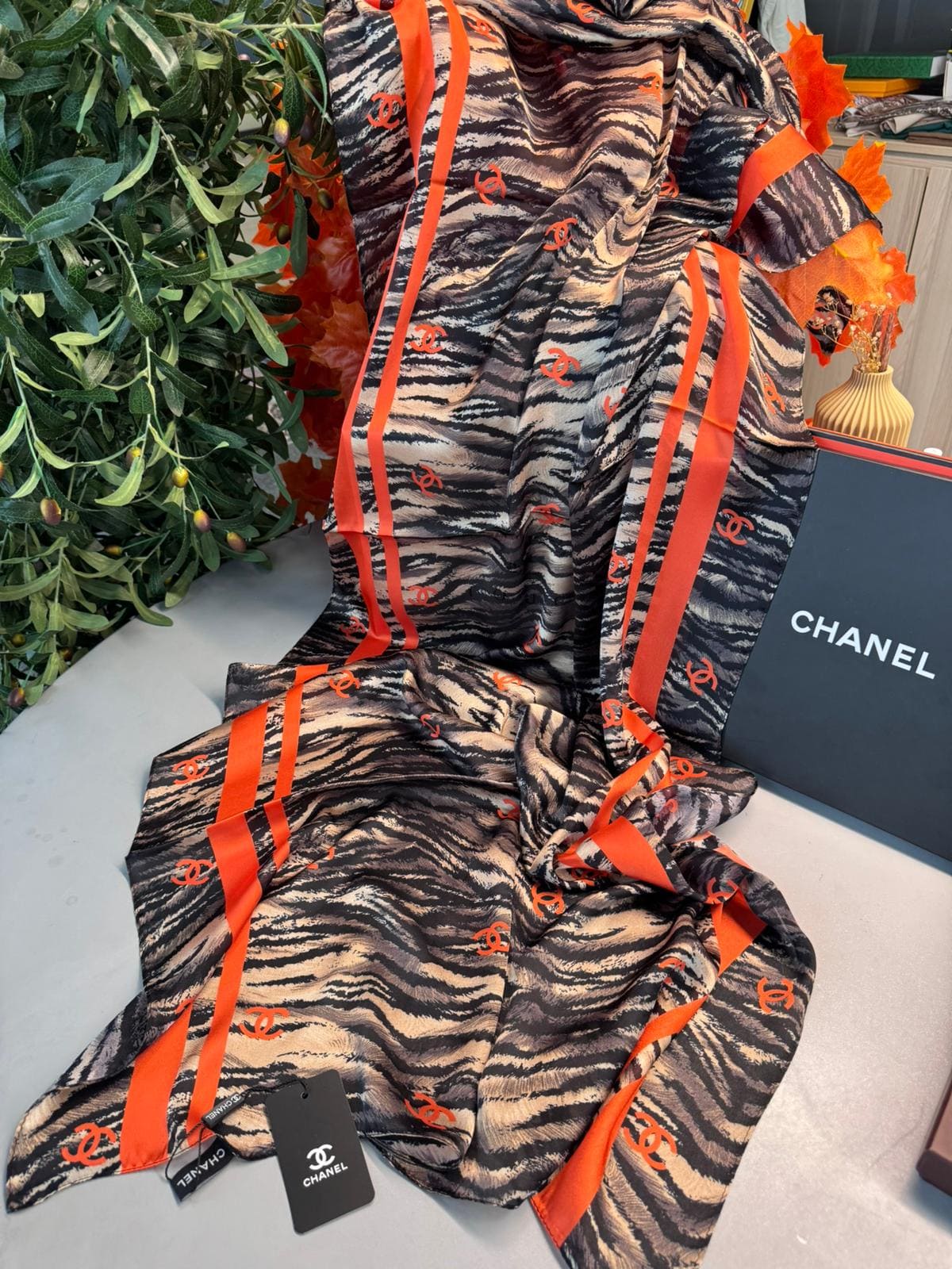 Chanel Tam Set Kutulu İthal Vual İpek Şal - Kahve