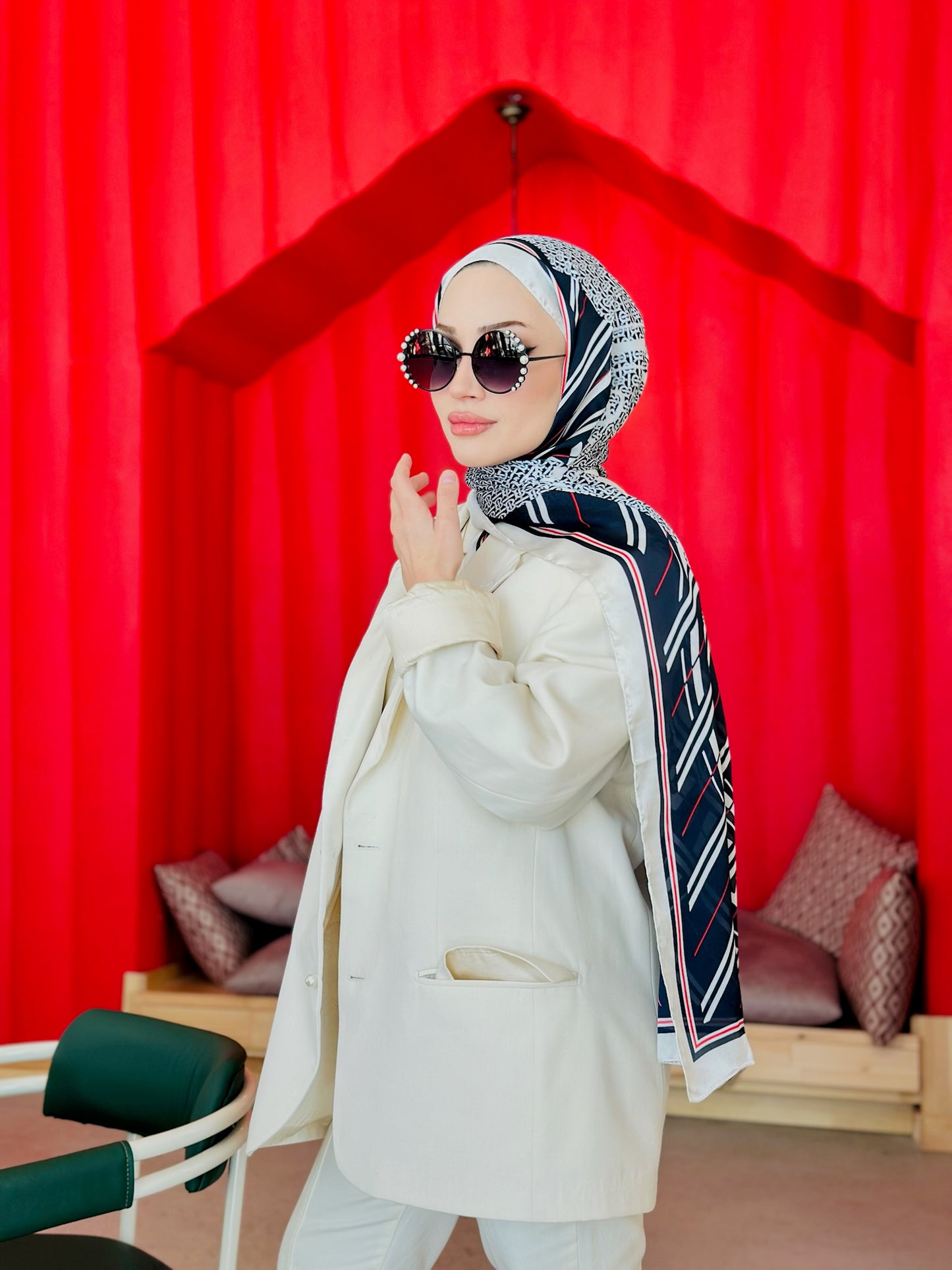 Burberry Çift Taraflı İthal Vual İpel Şal 78631 - Siyah - Ekru