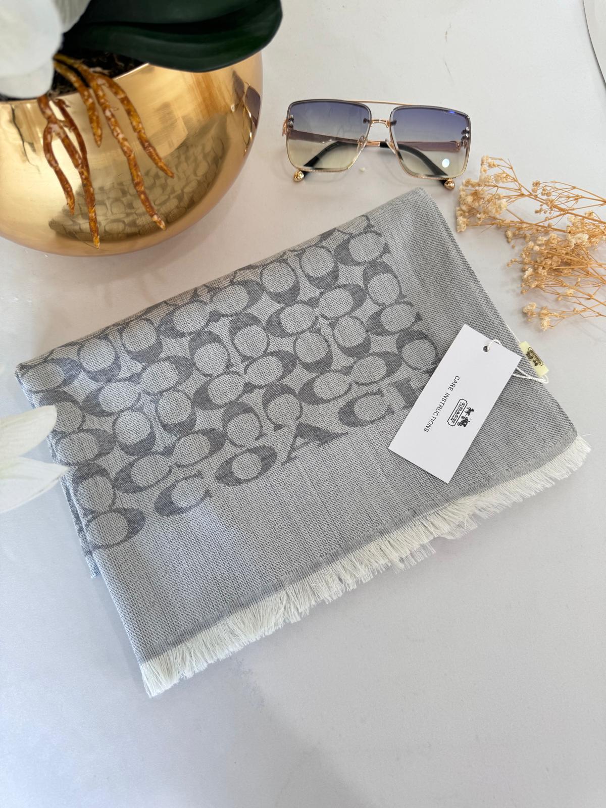 Coach Desen İthal Yün İpek Şal 614450 - Gri