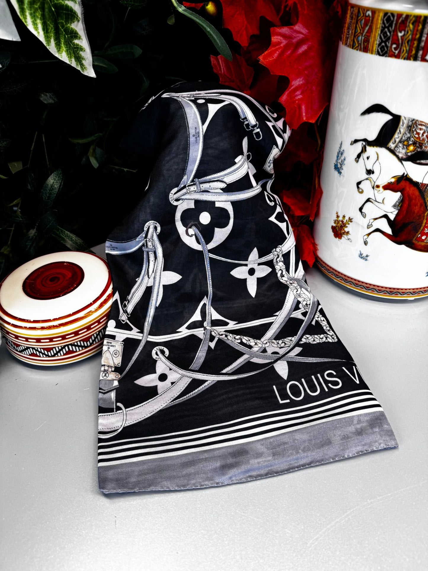Lv Kemer Desen Pamuk Soft Şal 31230 - Siyah-Füme