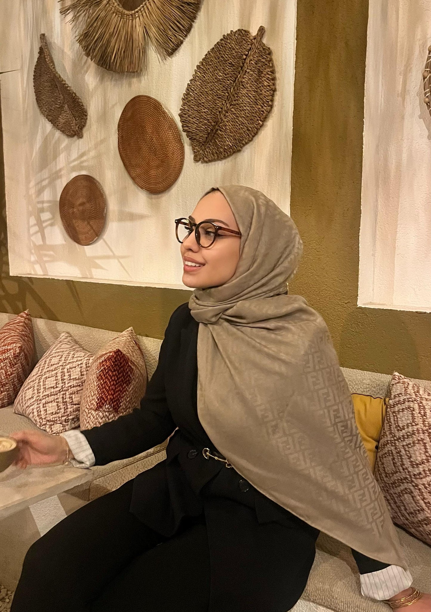 İTHAL A+ Fendi Yün İpek Çift Taraflı Marka Şal 87452 – Vizon