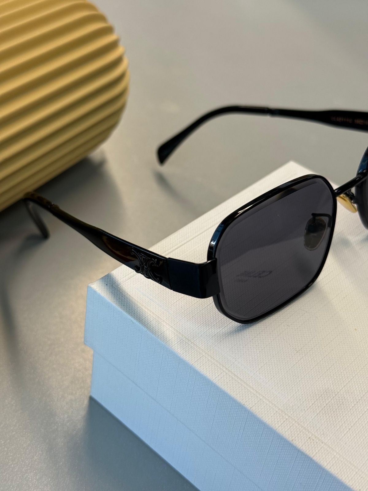 Celine Triomphe Metal Square Güneş Gözlüğü - Black