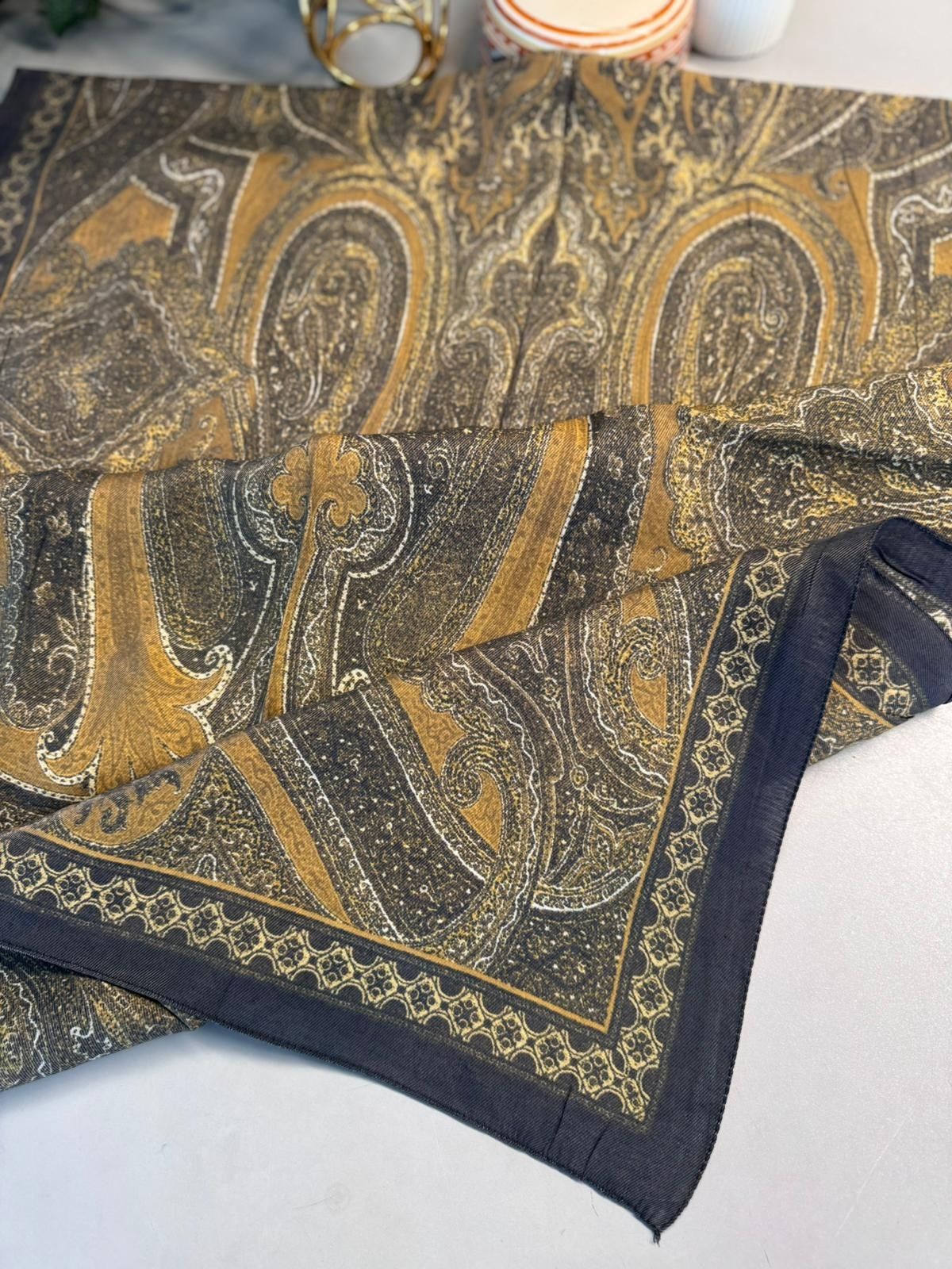 Rüya Tınısı Desen Şal 469-018 – V-11 – Gold Siyah