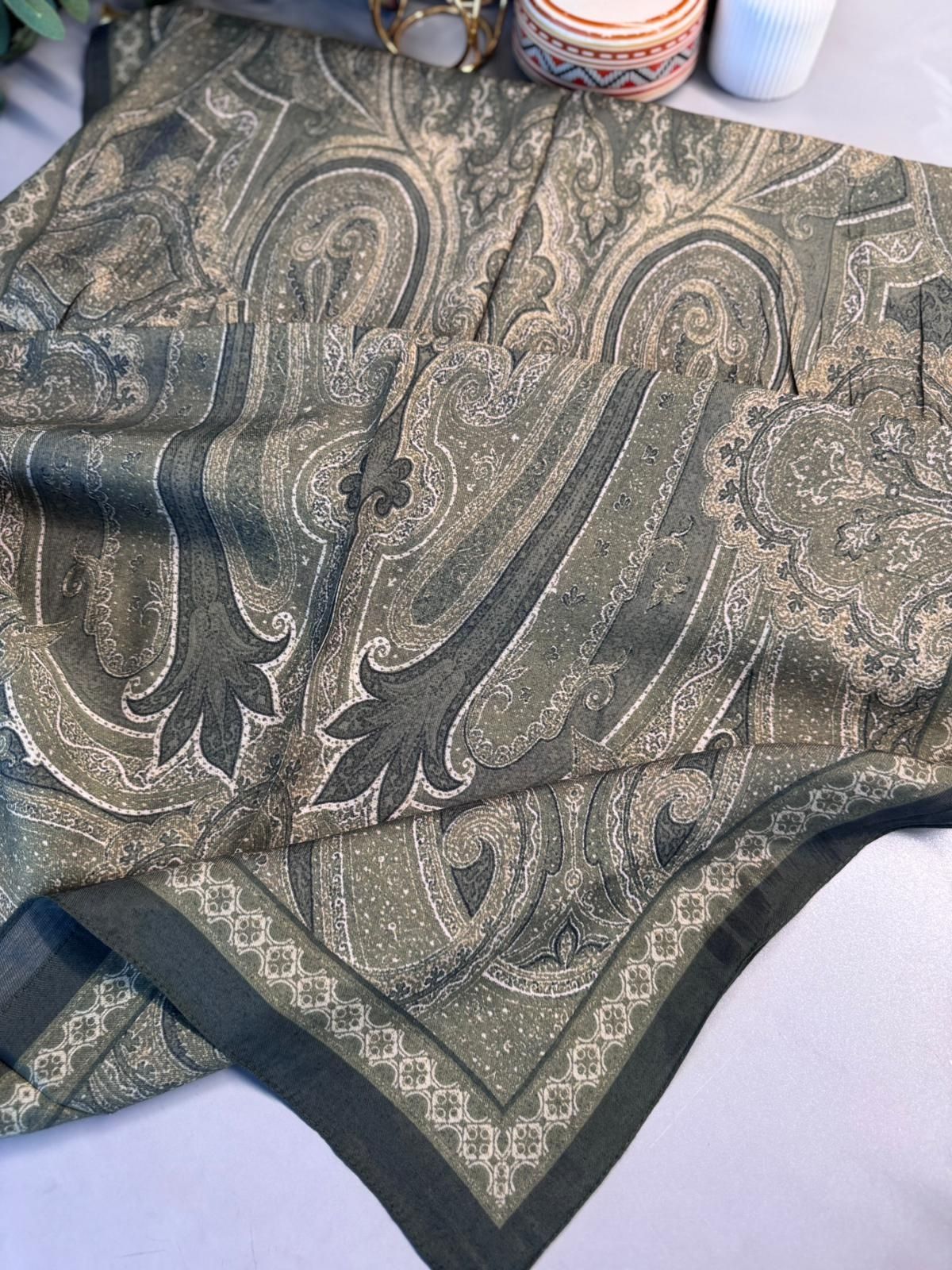 Rüya Tınısı Desen Şal 469-018 – V-3 – Yağ Yeşili