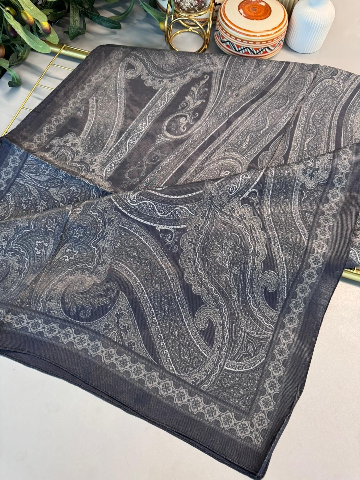 Rüya Tınısı Desen Şal 469-018 – V-1 – Siyah