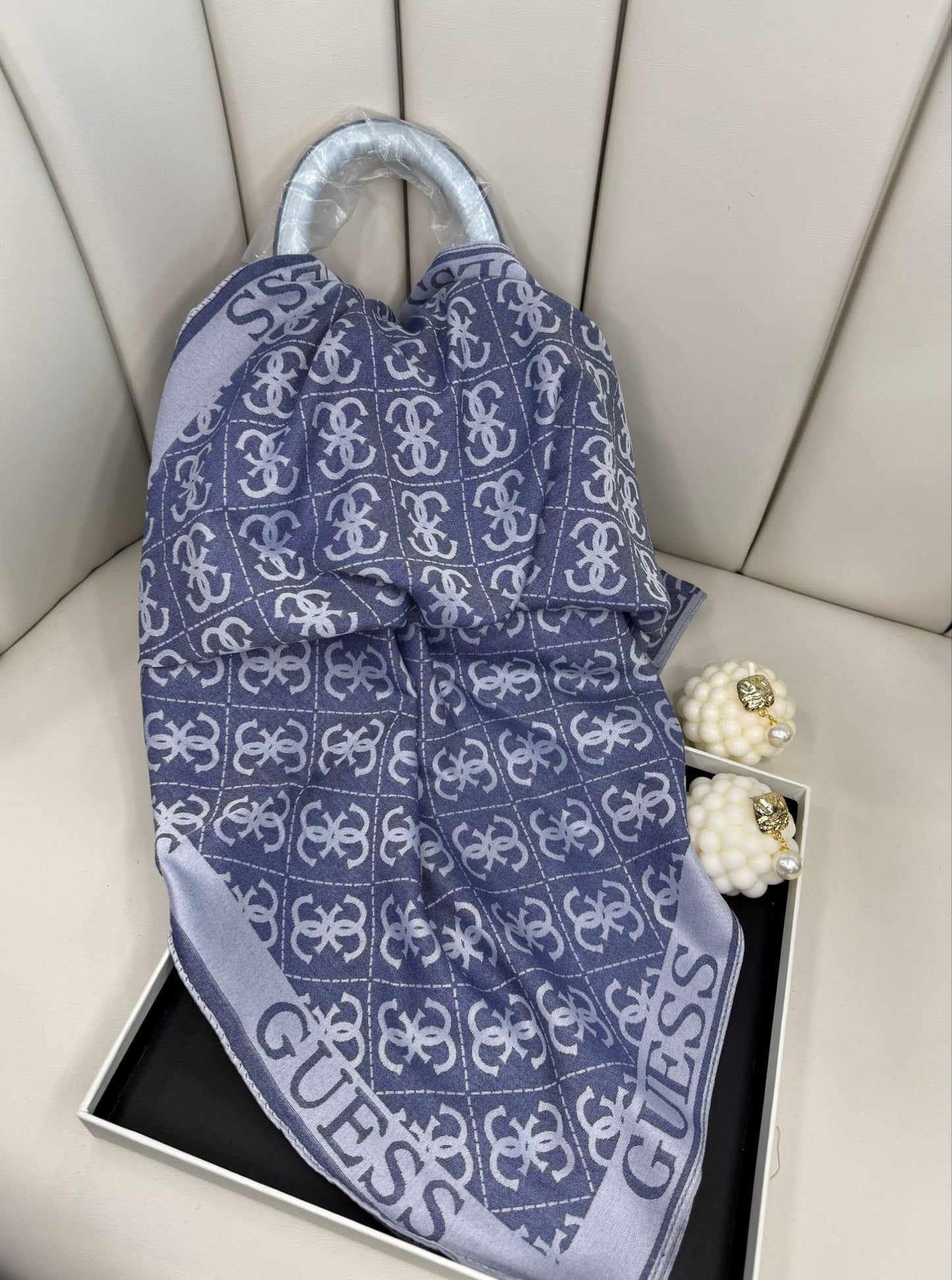GUESS ÇİFT TARAFLI KAŞMİR İPEK EŞARP 7859- MAVİ