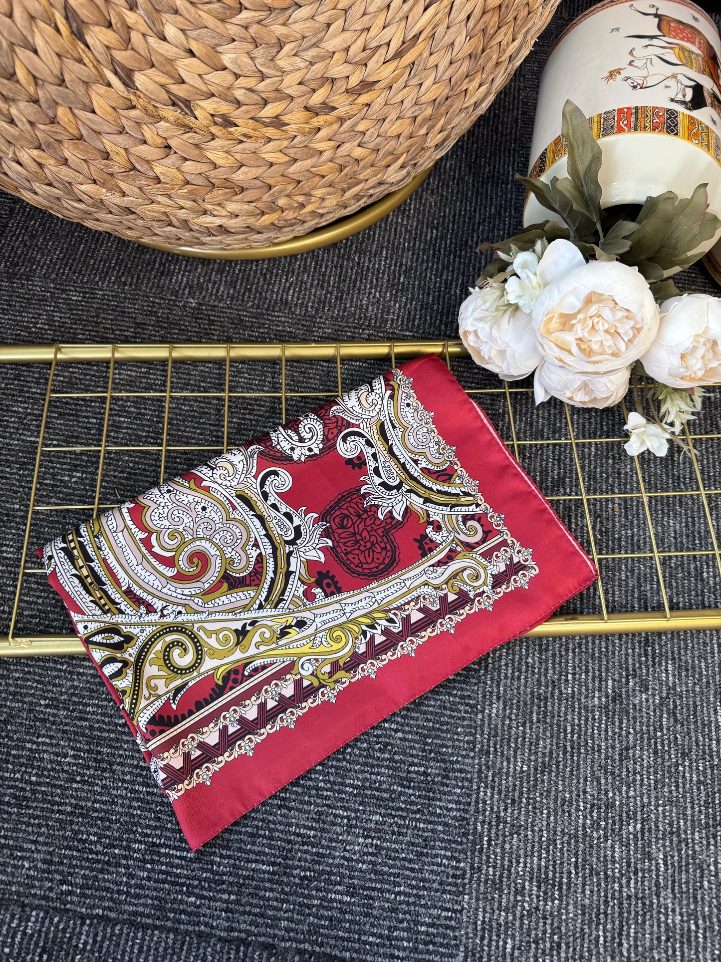 Zamansız Motif Vual İpek Şal-487934-Kırmızı