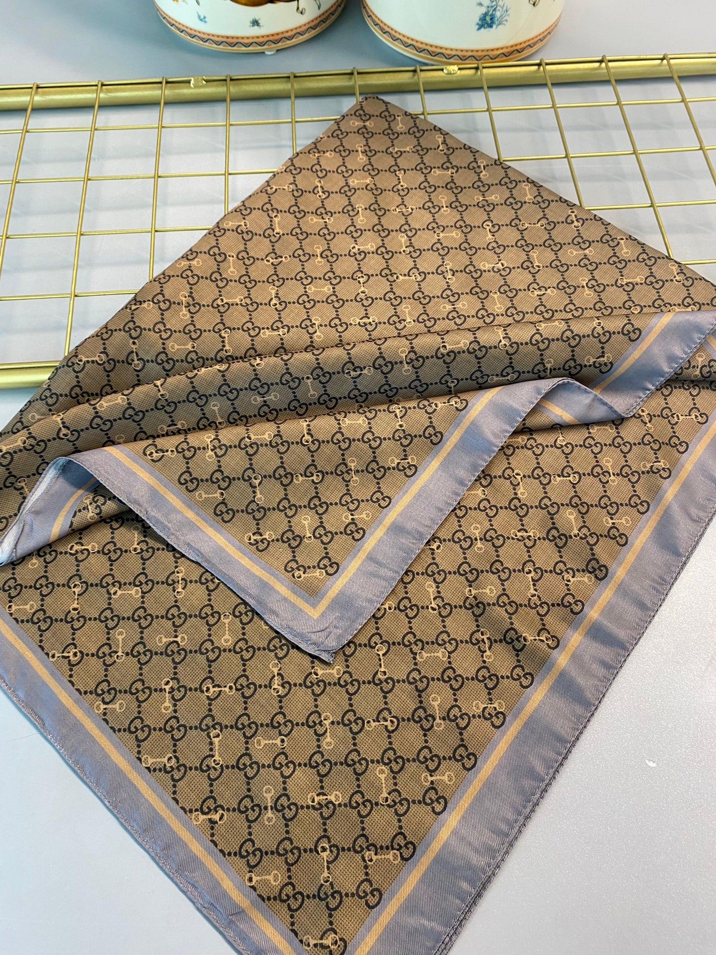 Yaldızlı Gucci Desen Pamuk Şal-110000-Gri
