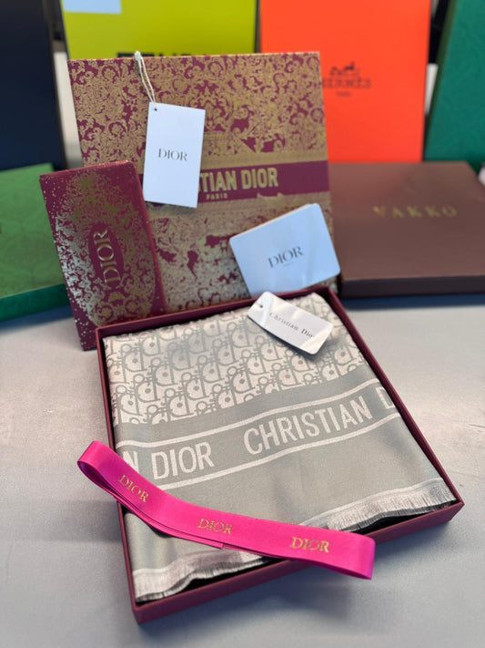 Dior Tam Set Kutulu İthal Kaşmir İpek Şal -  Gümüş