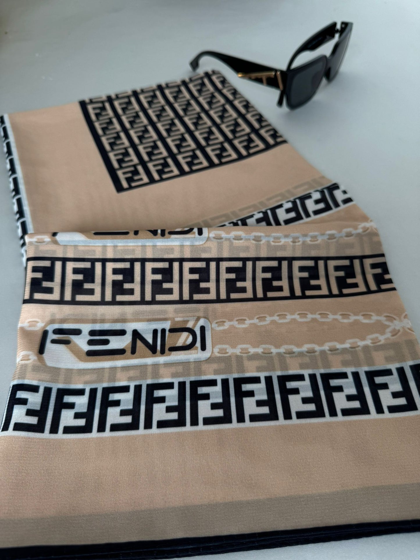 Fendi İpeksi Eşarp 241351 - Fındık