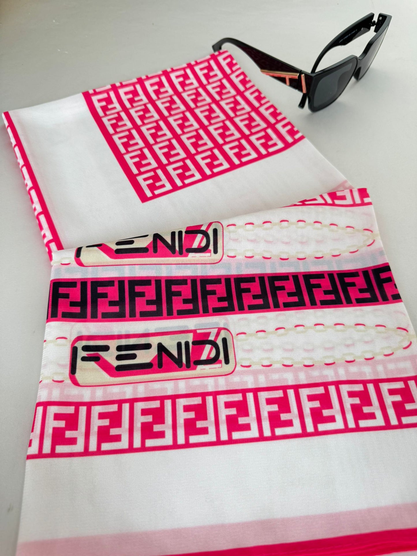 Fendi İpeksi Eşarp 241351 - Fuşya