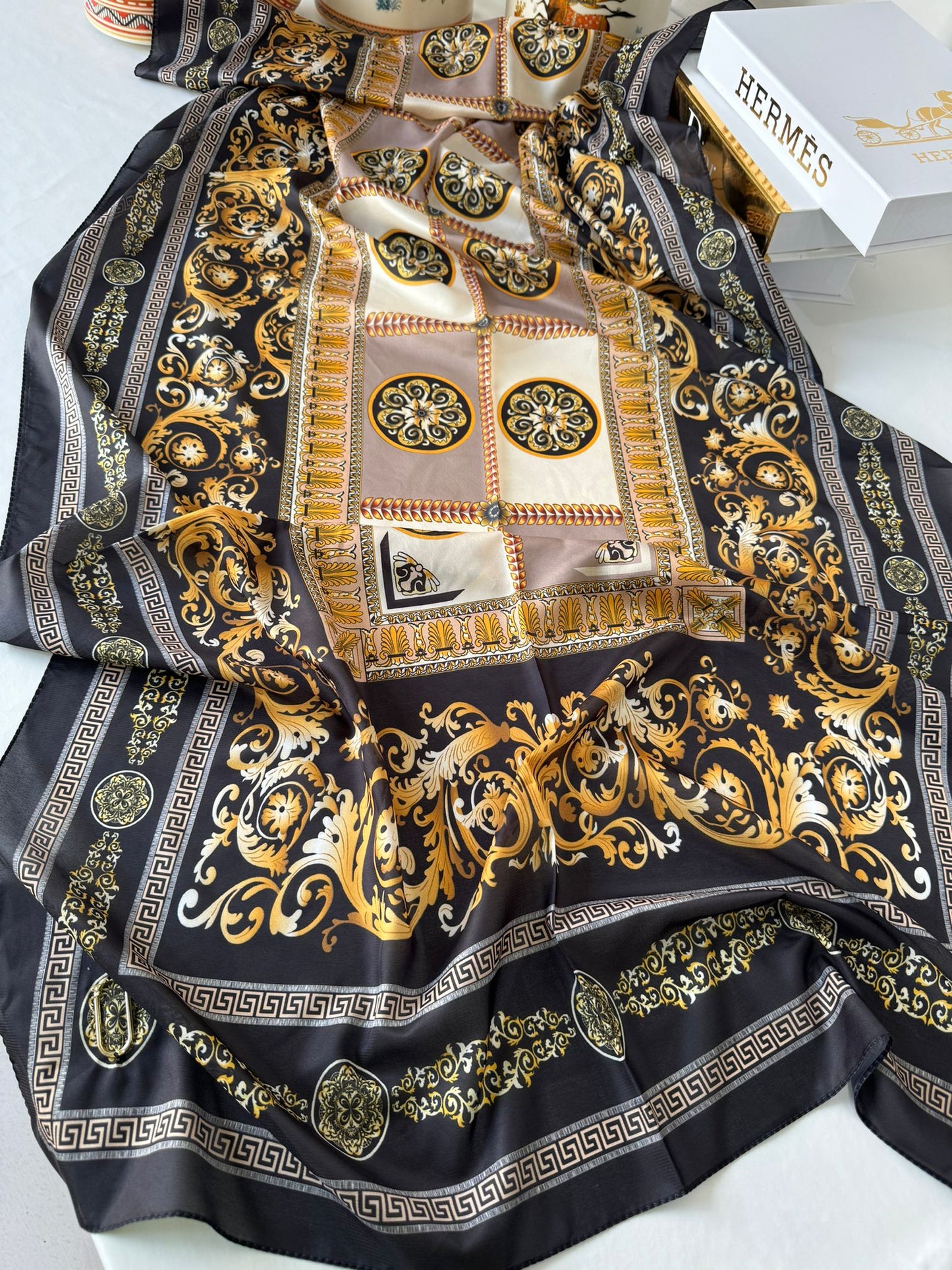 Versace Vual Şal 84263 - Siyah